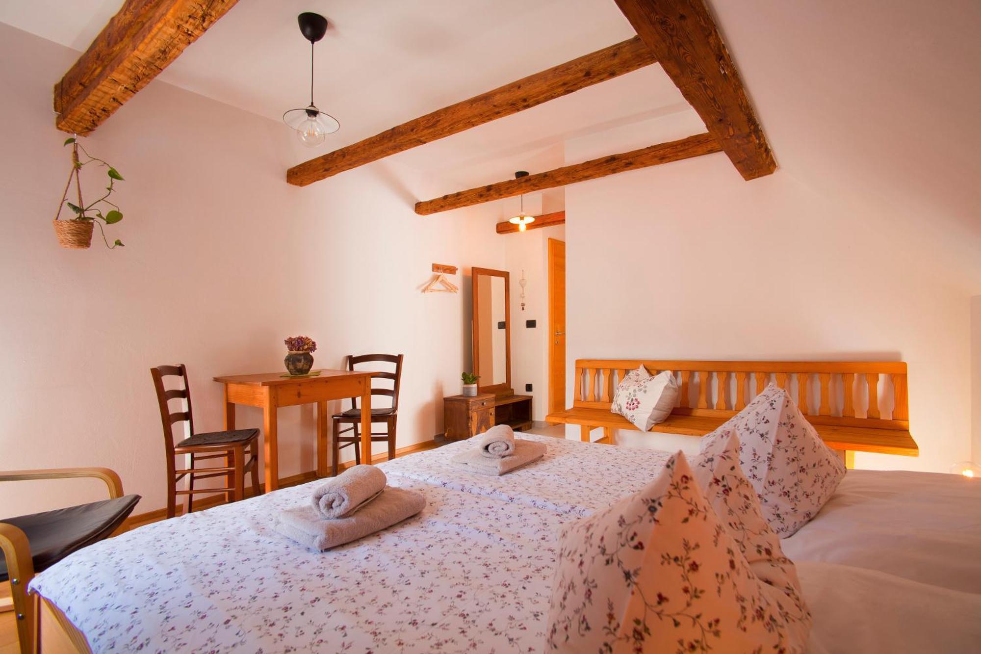 Juvanova Hous - Rooms Luče Kültér fotó