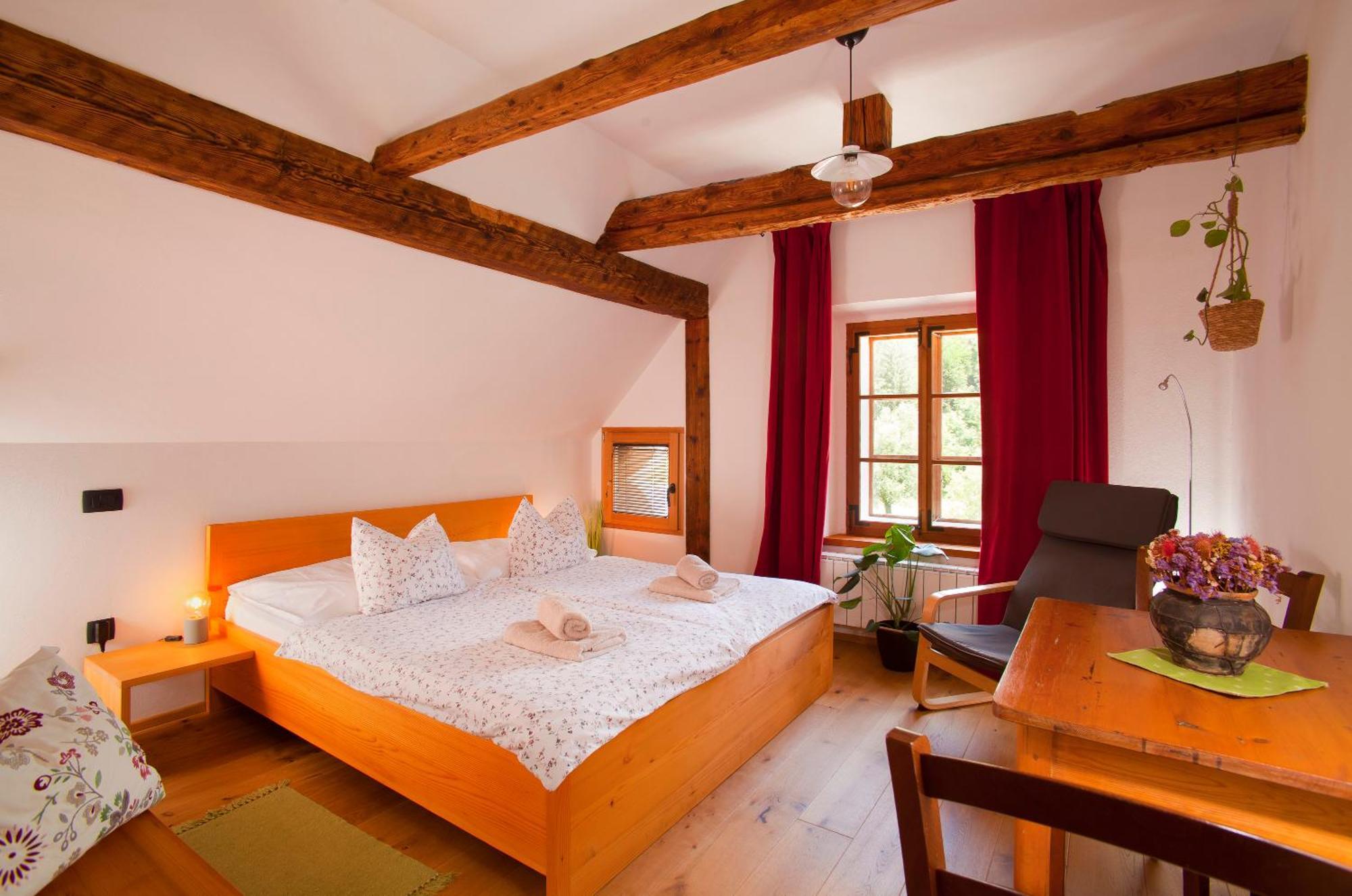 Juvanova Hous - Rooms Luče Kültér fotó